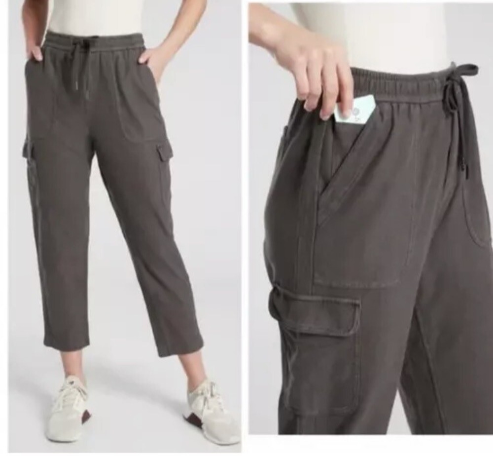 Athleta Farallon Cargo Crop Pants Cypress Green Gray Pull On Pockets Size 0